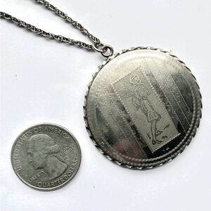 Vintage Art Deco Silver Toned Locket Pendant Necklace 1930’s